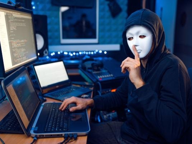 Hackerne har frit spil