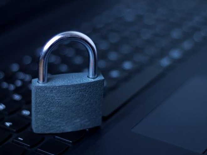 Hackerne har frit spil